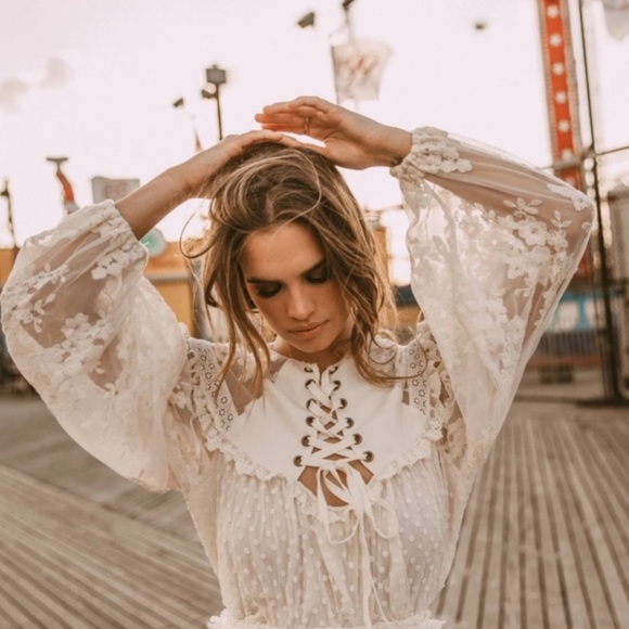 NWT Spell Dawn Lace Blouse - Picture 4 of 9